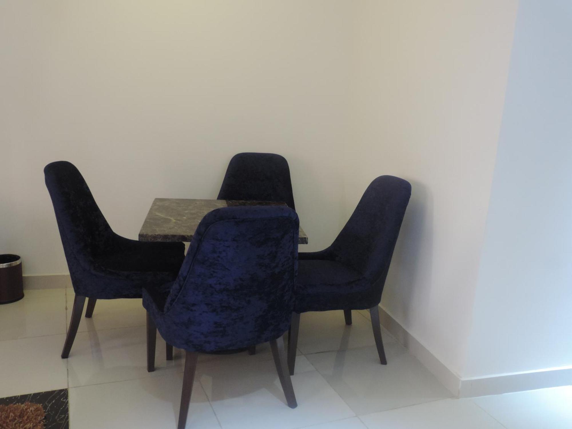 Crown Hotel Djoeba Kamer foto