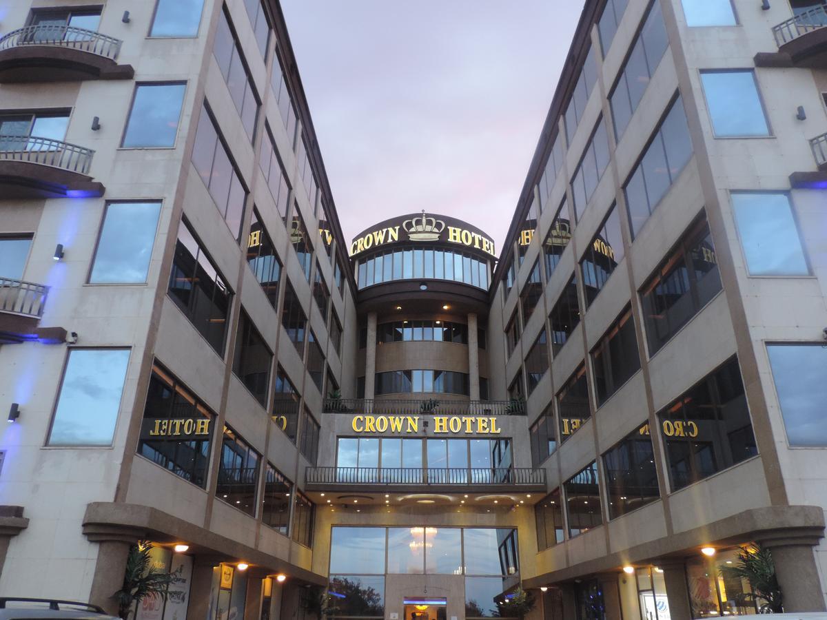 Crown Hotel Djoeba Buitenkant foto
